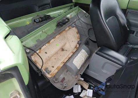 2004 Volkswagen New Beetle Gls from USA, damaged, VIN 3VWCM31Y34M324924